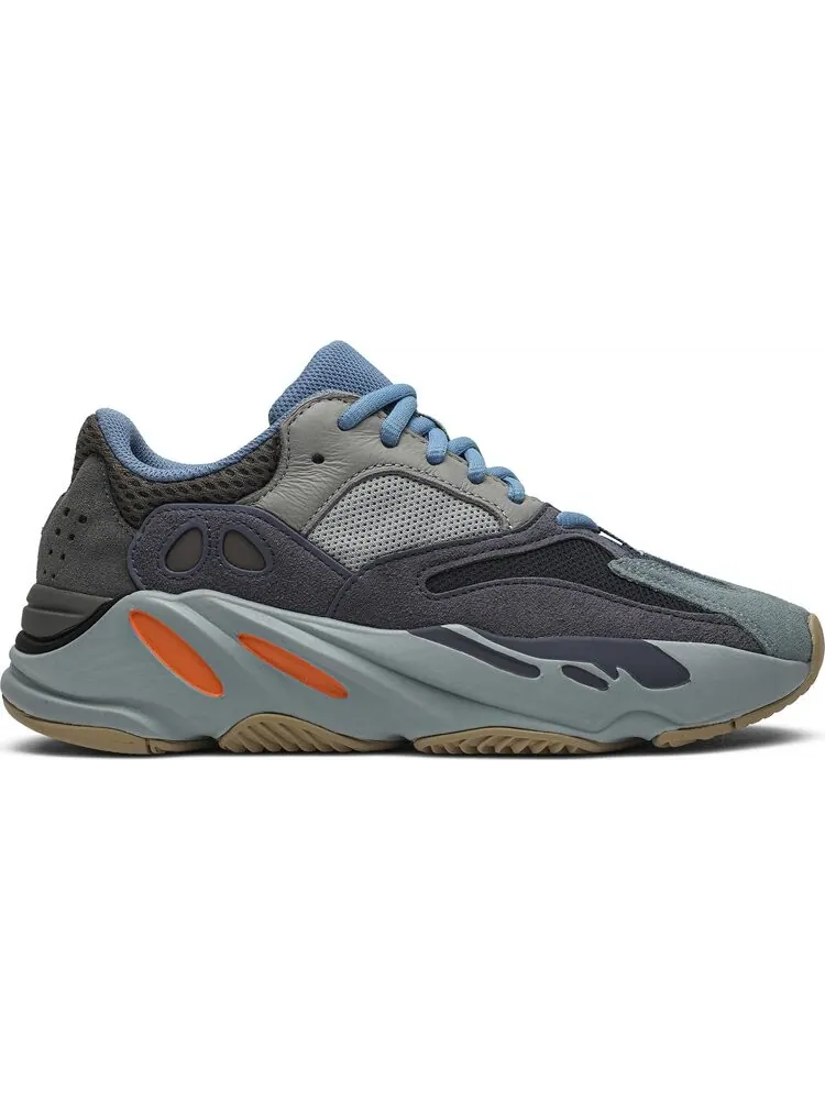 Кроссовки Adidas Yeezy Boost 700 'Carbon Blue' — изображение 1 из 8, синий