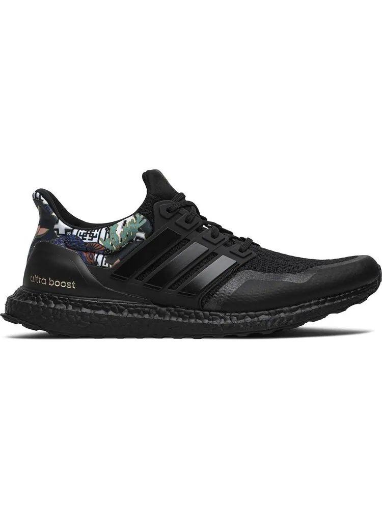 Кроссовки Adidas UltraBoost DNA 'Chinese New Year' — изображение 1 из 8, черный