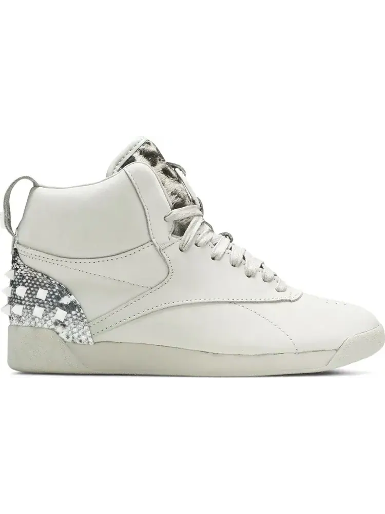 Кроссовки wonder woman 1984 x wmns freestyle hi 'cheetah' Reebok — изображение 1 из 8, серый