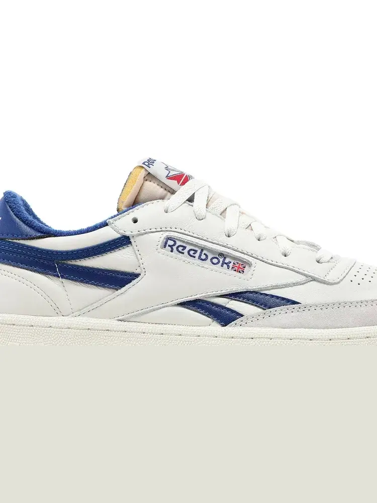 Кроссовки club c revenge vintage 'chalk collegiate royal' Reebok — изображение 2 из 8, белый