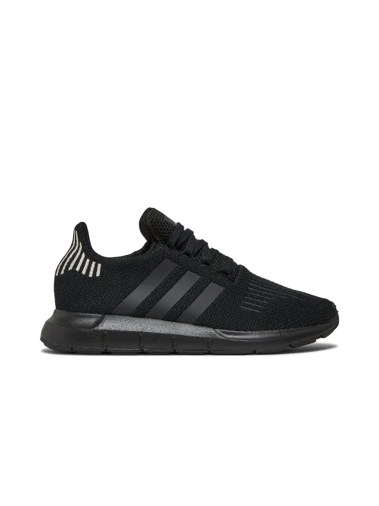Кроссовки Adidas Wmns Swift Run — изображение 1 из 4, черный