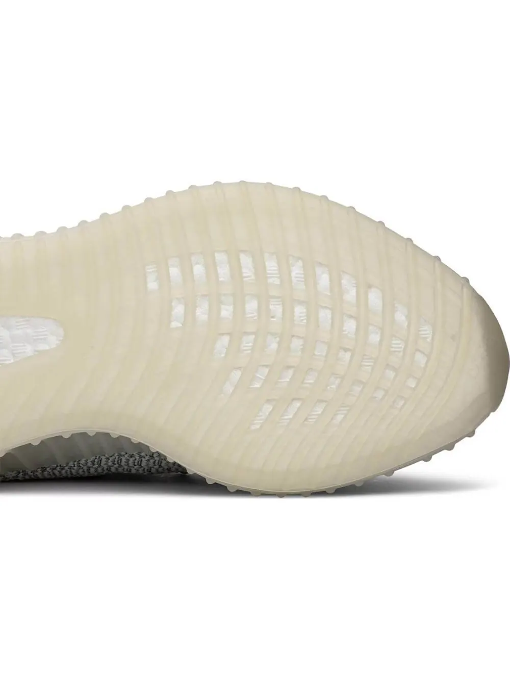 Кроссовки Yeezy Boost 350 V2 Cloud White Reflective — изображение 8 из 8, белый