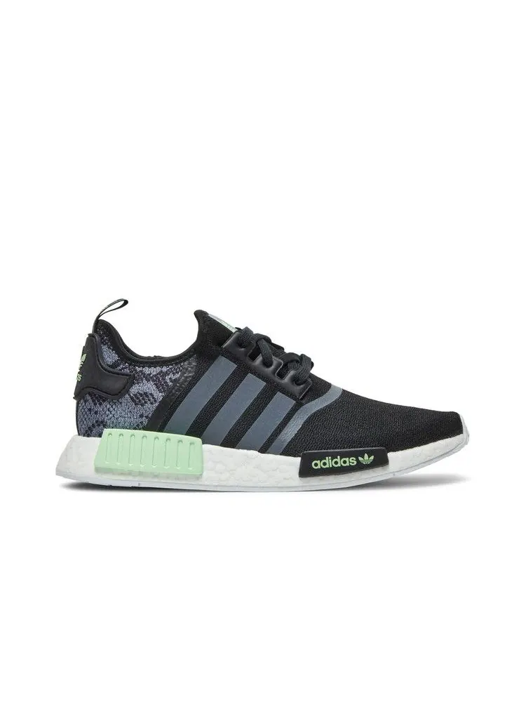 Кроссовки adidas NMD_R1 'Snakeskin' — изображение 2 из 9, черный/белый