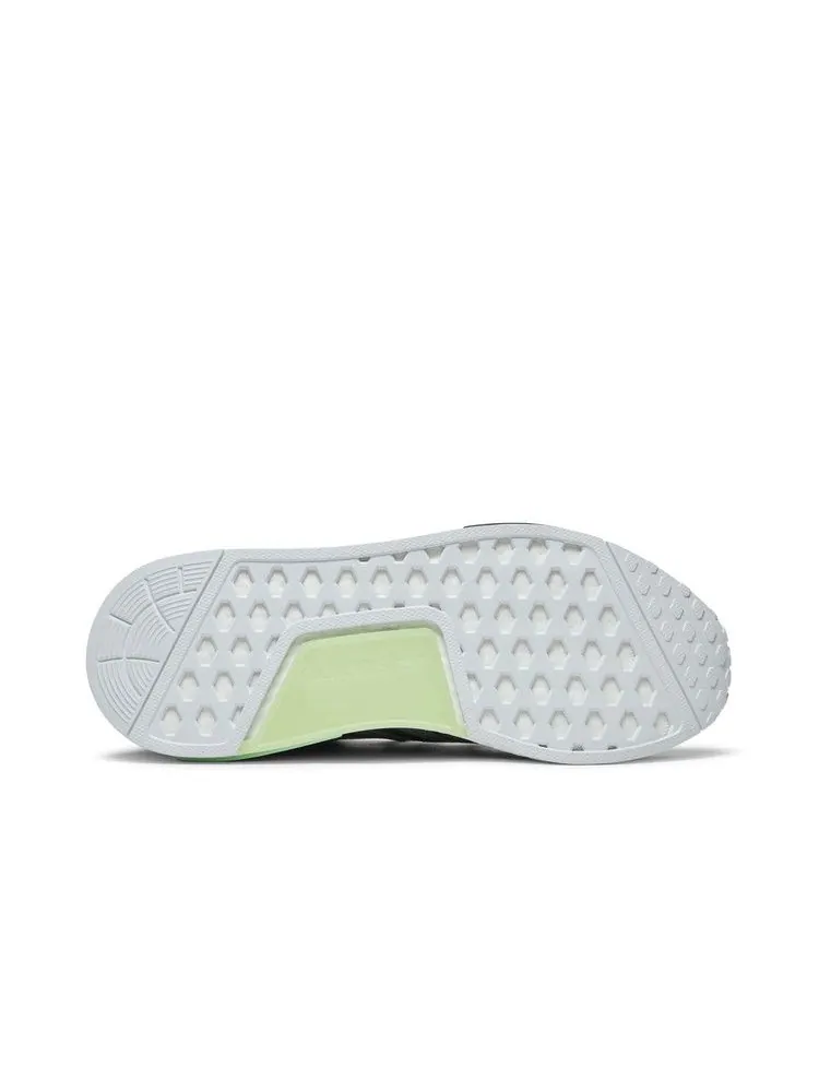 Кроссовки adidas NMD_R1 'Snakeskin' — изображение 5 из 9, черный/белый