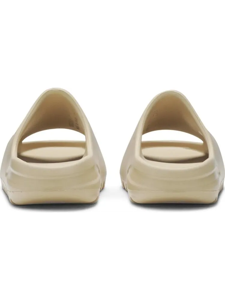 Сандалии Adidas Yeezy Slides Kids 'Desert Sand' — изображение 6 из 8, загар