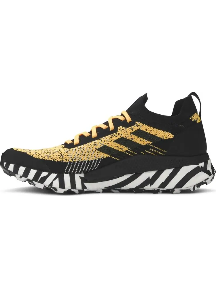 Кроссовки Adidas Terrex Two Ultra Primeblue 'Solar Gold' — изображение 3 из 8, золото