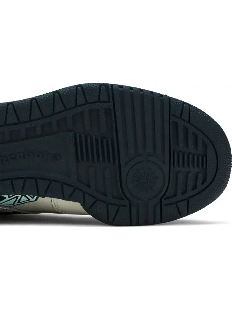 Кроссовки Reebok BB4000 BBC Ice Cream 'Stucco' — изображение 5 из 8, бежевый