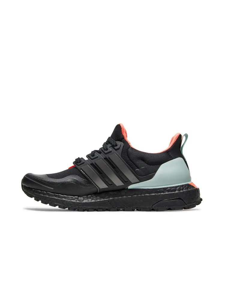 Кроссовки adidas UltraBoost Guard 'Green Tint' — изображение 4 из 9, черный/металлик/зеленый