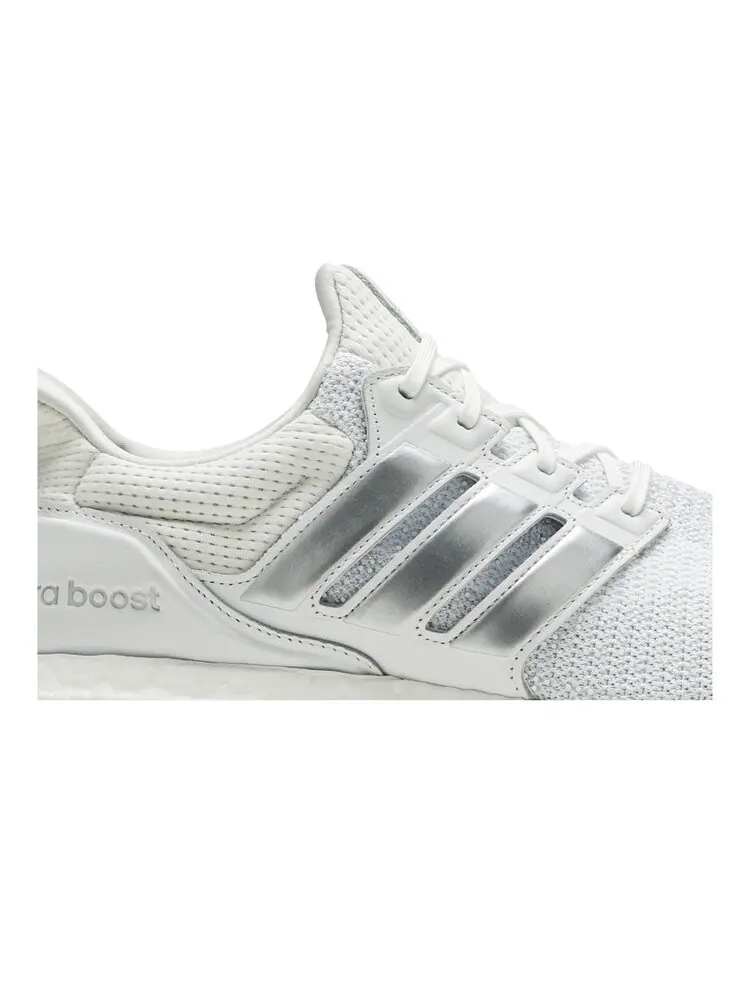 Кроссовки Adidas UltraBoost DNA — изображение 2 из 4, белый