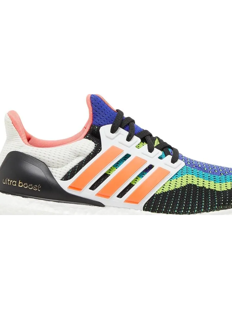 Кроссовки Adidas UltraBoost 2.0 DNA 'What The - Cloud White' — изображение 2 из 8, мульти