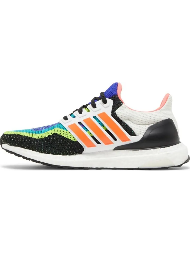 Кроссовки Adidas UltraBoost 2.0 DNA 'What The - Cloud White' — изображение 3 из 8, мульти