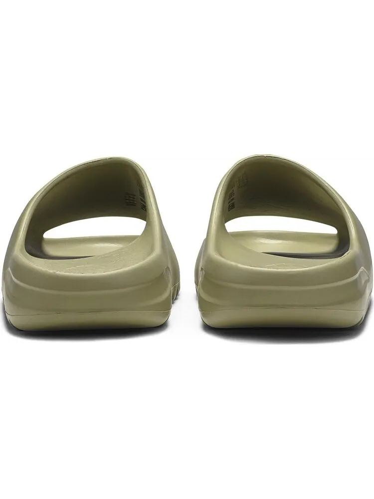 Сандалии Adidas Yeezy Slides 'Resin' — изображение 6 из 8, загар