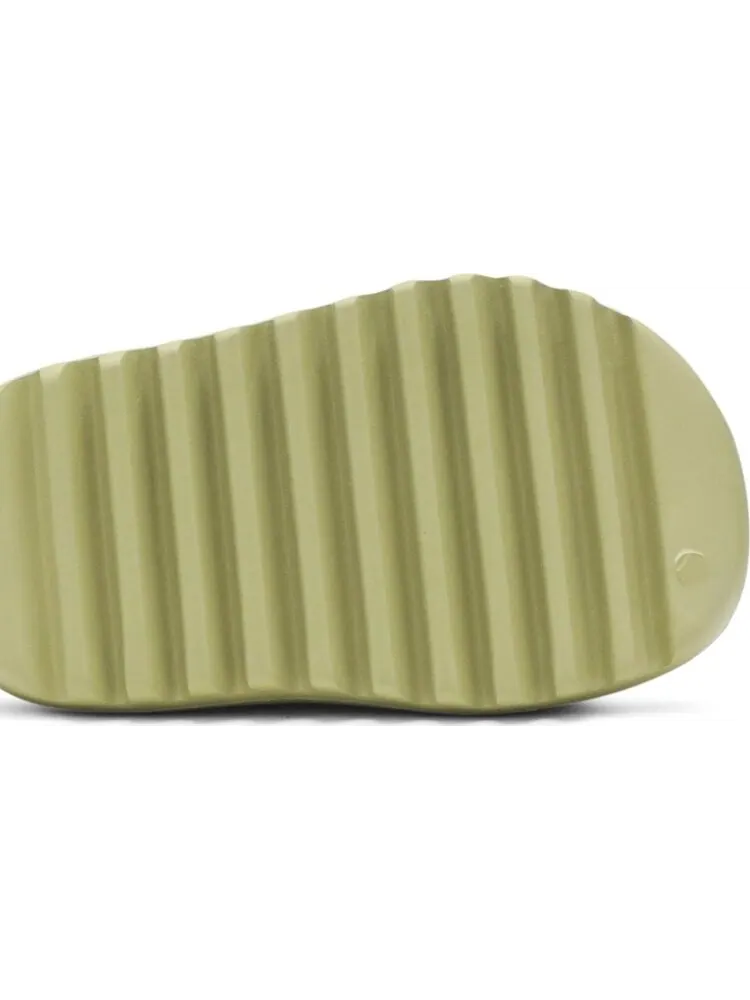 Сандалии Adidas Yeezy Slides Kids 'Resin' — изображение 5 из 8, загар