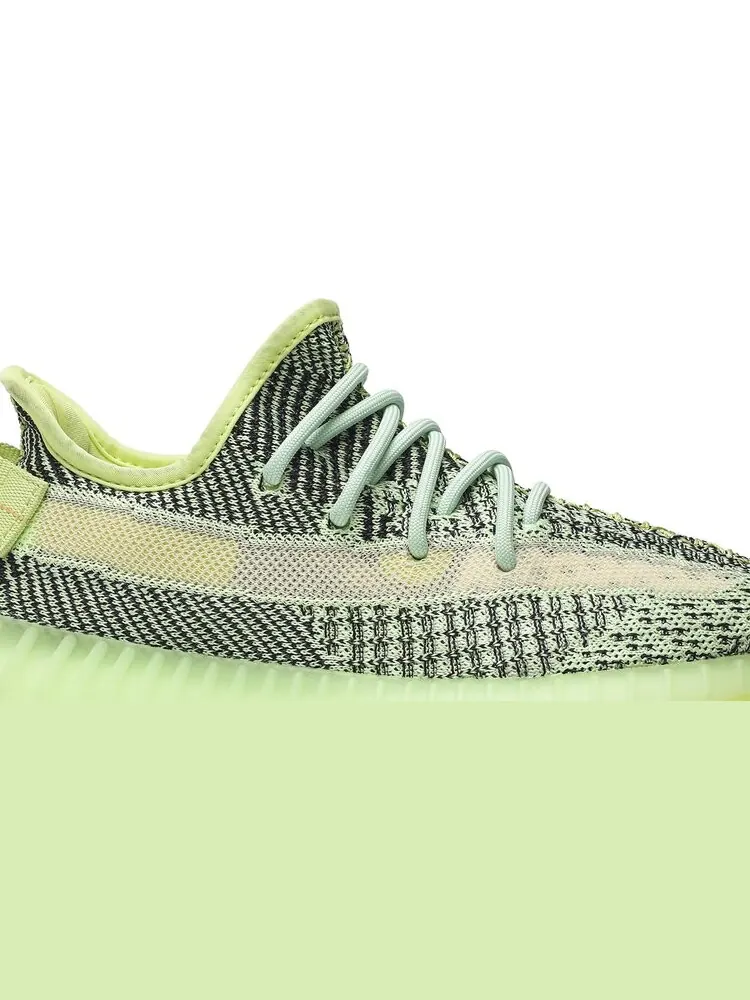 Кроссовки Adidas Yeezy Boost 350 V2 — изображение 2 из 8, зеленый/черный