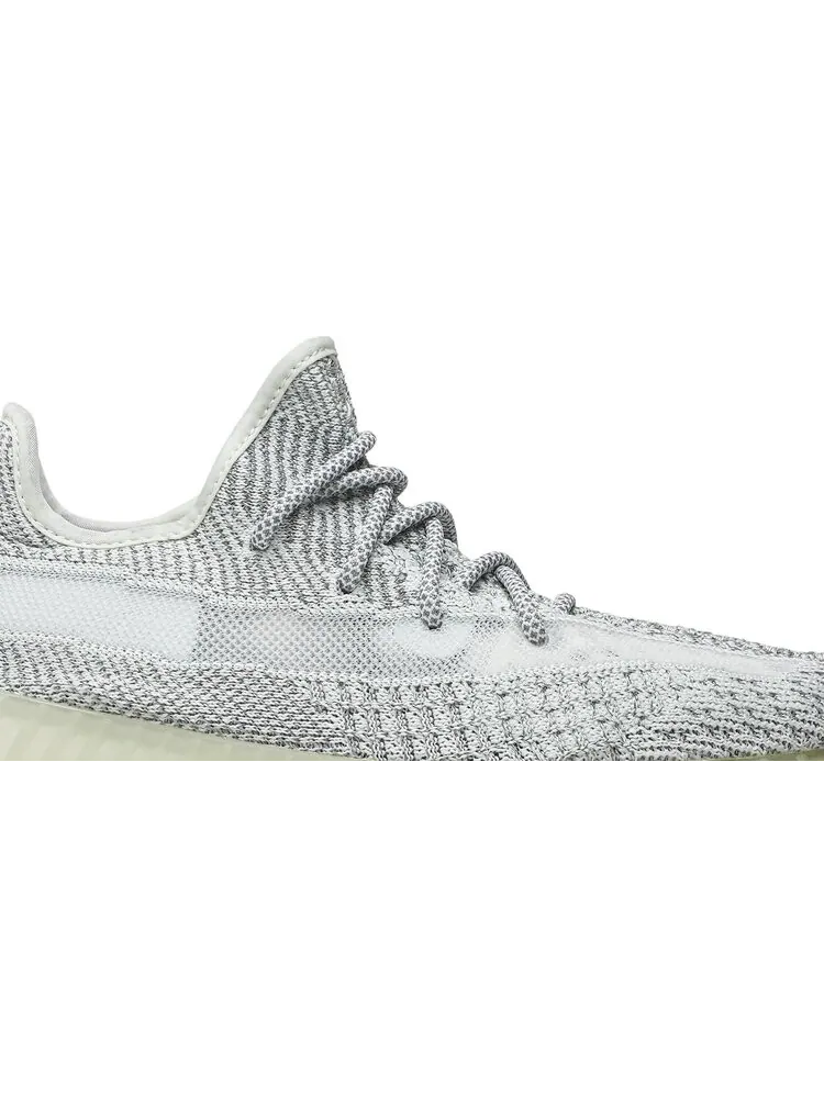 Кроссовки Adidas Yeezy Boost 350 V2 'Yeshaya Reflective' — изображение 2 из 9, серый