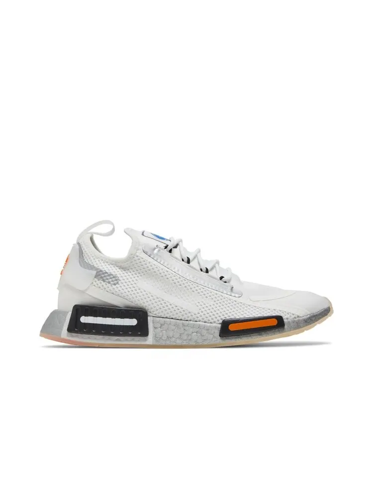 Кроссовки Adidas NASA x NMD_R1 Spectoo — изображение 1 из 4, белый
