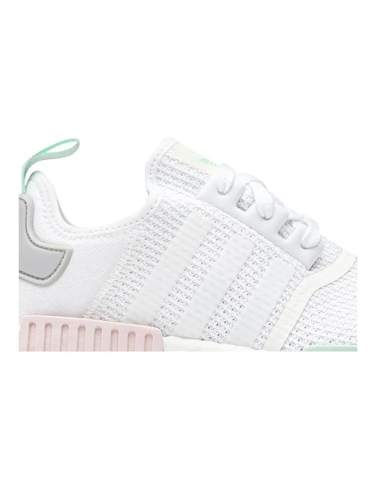 Кроссовки Adidas Wmns NMD_R1 — изображение 2 из 4, белый