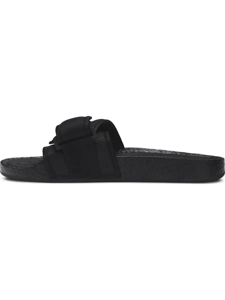 Сандалии Adidas Pharrell x Boost Slides 'Triple Black' — изображение 3 из 8, черный