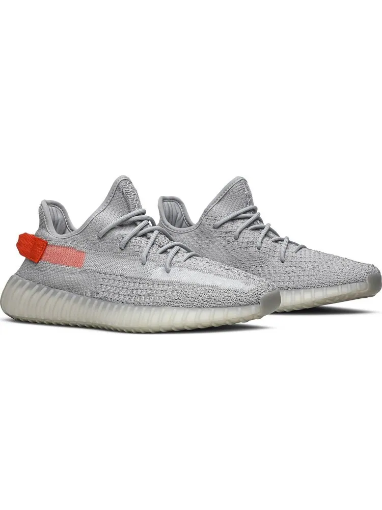 Кроссовки Adidas Yeezy Boost 350 V2 — изображение 8 из 8, серый/красный
