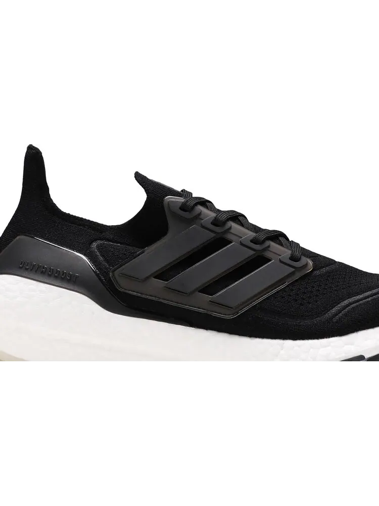 Кроссовки Adidas UltraBoost 21 'Core Black' — изображение 2 из 8, черный