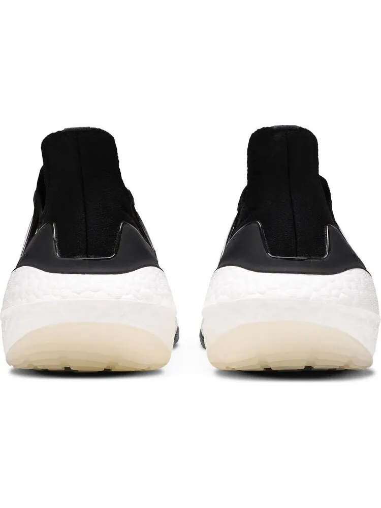 Кроссовки Adidas UltraBoost 21 'Core Black' — изображение 6 из 8, черный