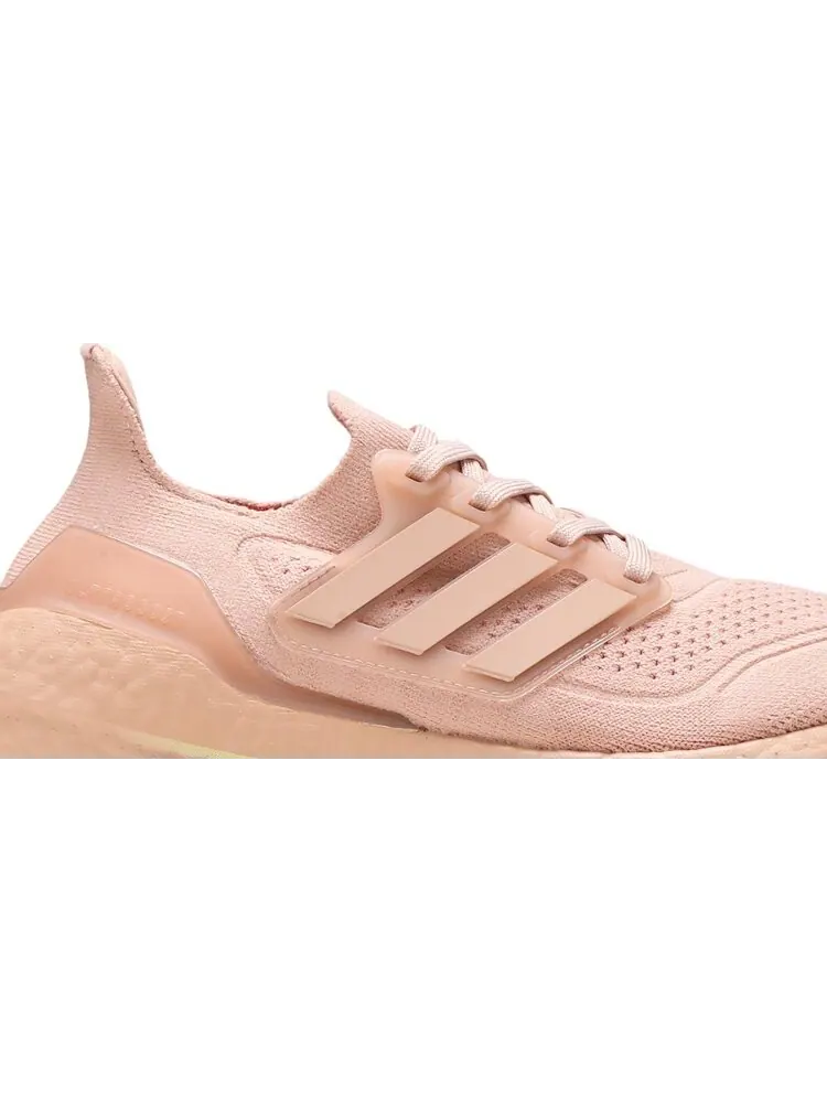 Кроссовки Adidas Wmns UltraBoost 21 'Ash Pearl' — изображение 2 из 8, розовый