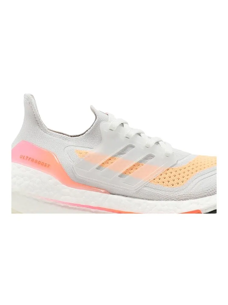 Кроссовки Adidas Wmns UltraBoost 21 — изображение 2 из 4, белый