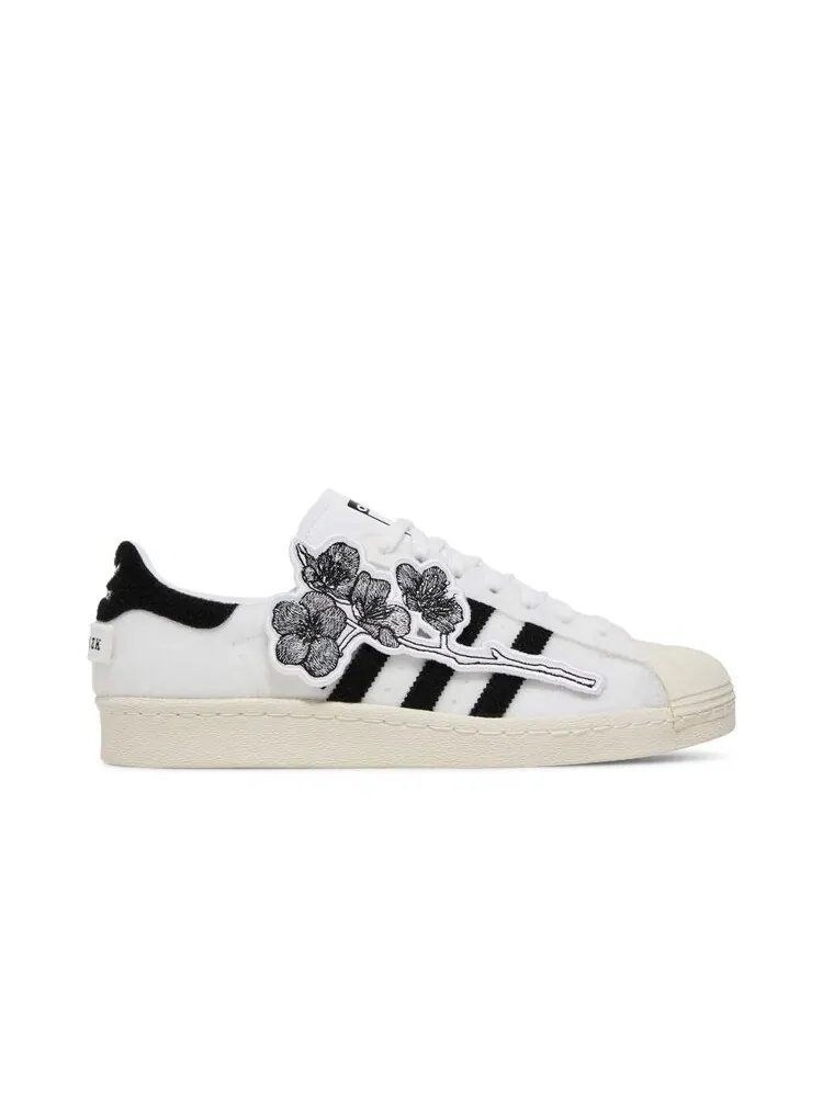 Кроссовки Adidas Sneakersnstuff x Superstar 80s — изображение 1 из 4, белый