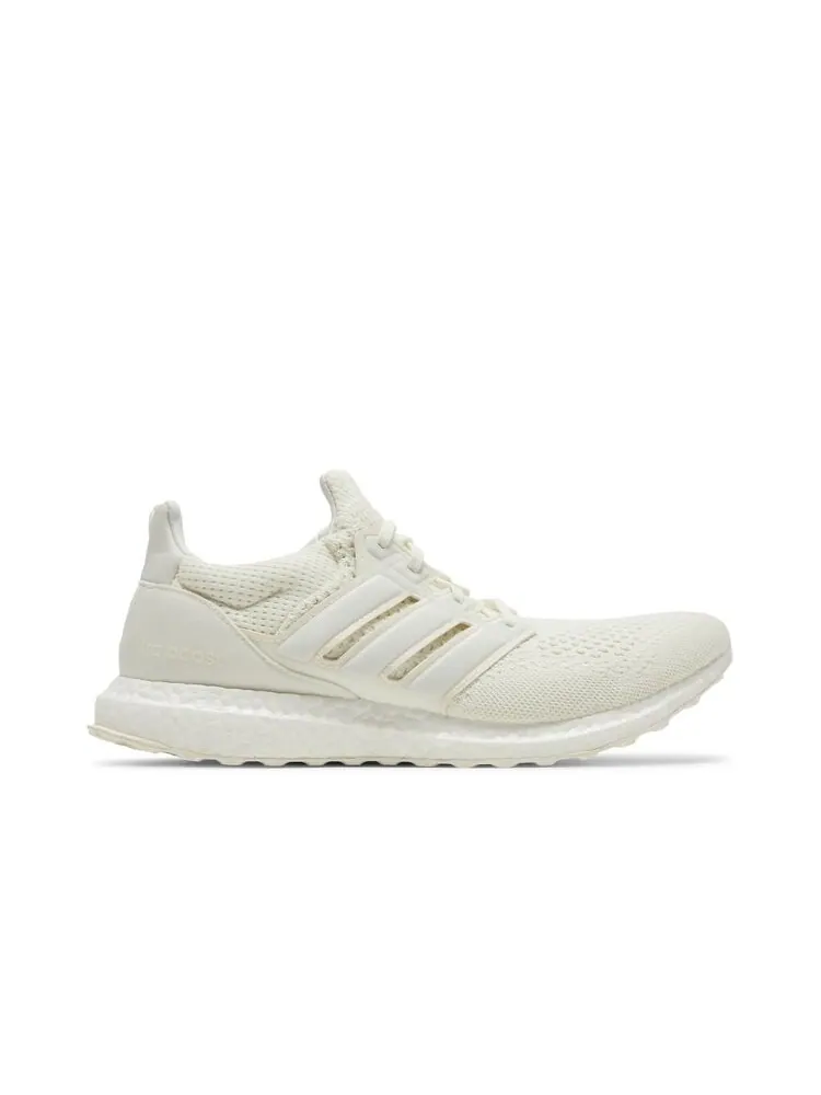 Кроссовки Adidas James Bond 007 x UltraBoost 1.0 DNA — изображение 1 из 4, белый