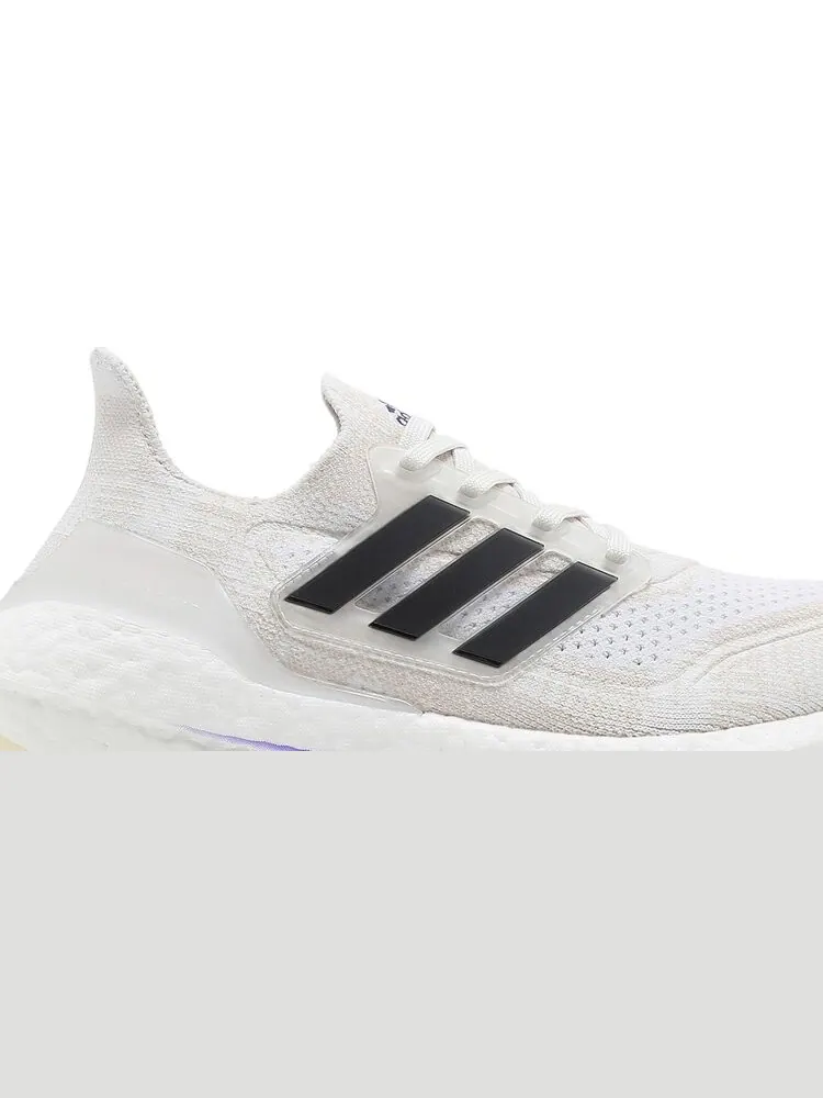 Кроссовки Adidas Wmns UltraBoost 21 Primeblue 'Non Dyed Black' — изображение 2 из 8, бежевый