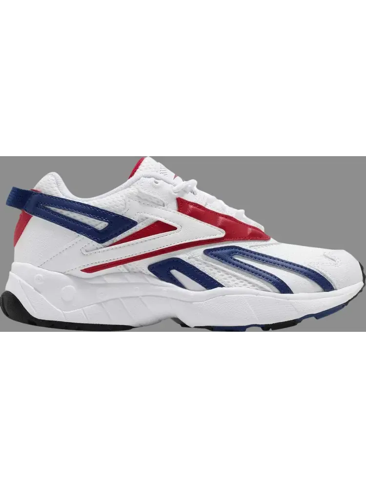 Кроссовки intv logo 'white royal scarlet' Reebok — изображение 1 из 1, белый