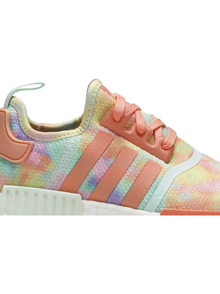 Кроссовки Adidas Wmns NMD_R1 'Tie-Dye' — изображение 2 из 8, розовый