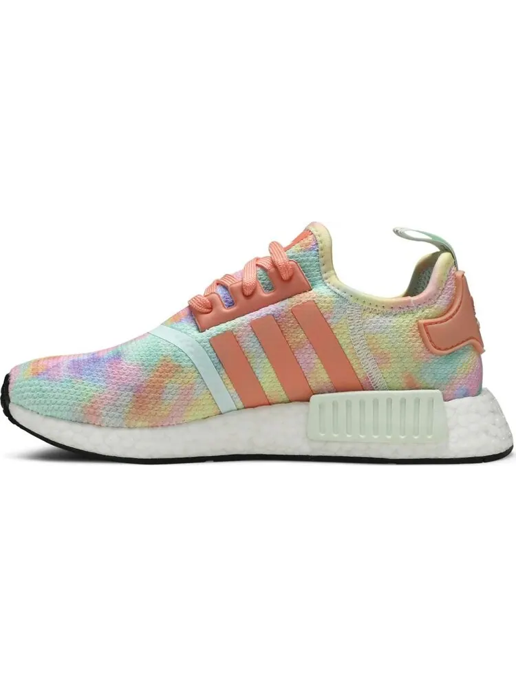 Кроссовки Adidas Wmns NMD_R1 'Tie-Dye' — изображение 3 из 8, розовый