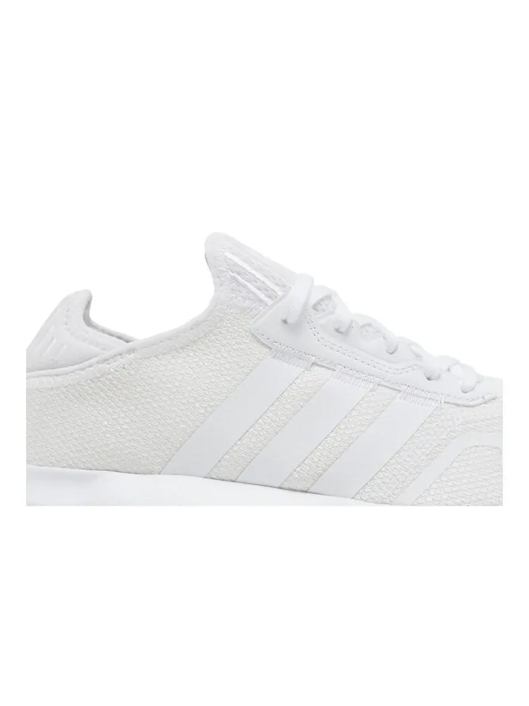 Кроссовки Adidas Swift Run X — изображение 2 из 4, белый