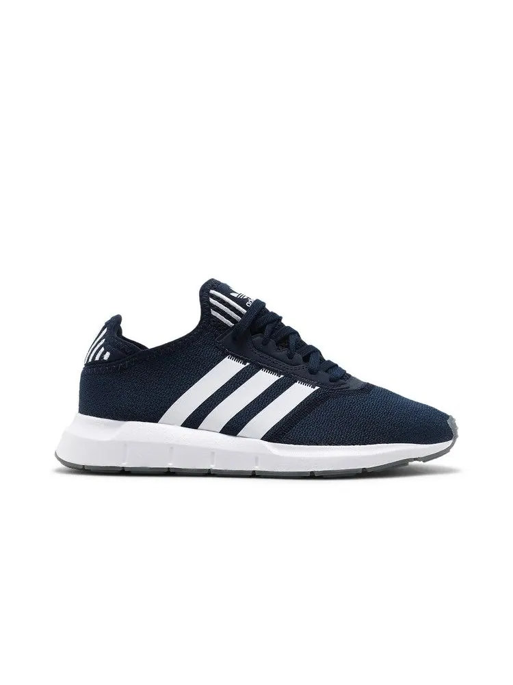 Кроссовки adidas Wmns Swift Run X 'Collegiate Navy' — изображение 2 из 9, темно-синий/белый/черный