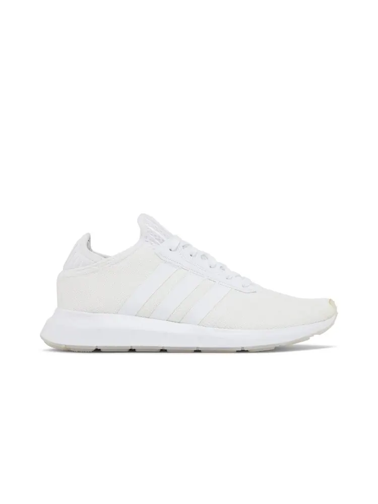 Кроссовки Adidas Wmns Swift Run X — изображение 1 из 4, белый