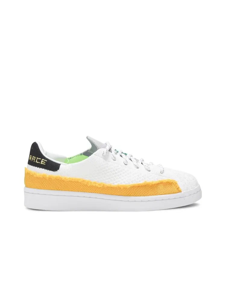 Кроссовки Adidas Pharrell x Superstar — изображение 1 из 4, белый