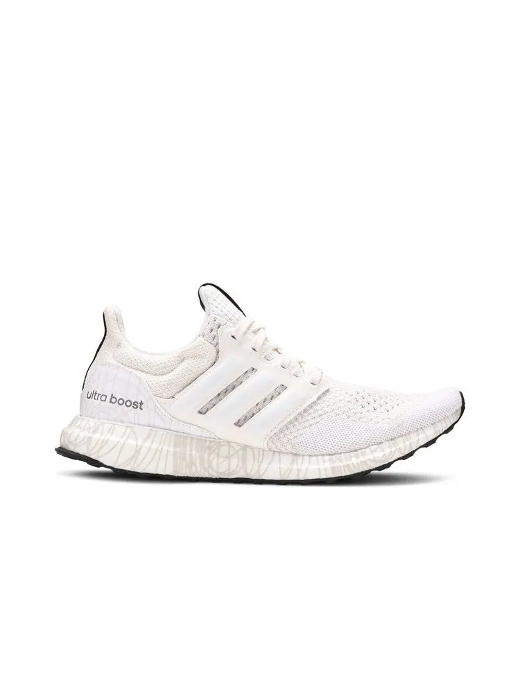 Кроссовки adidas Star Wars x UltraBoost DNA 'Princess Leia' — изображение 2 из 9, белый