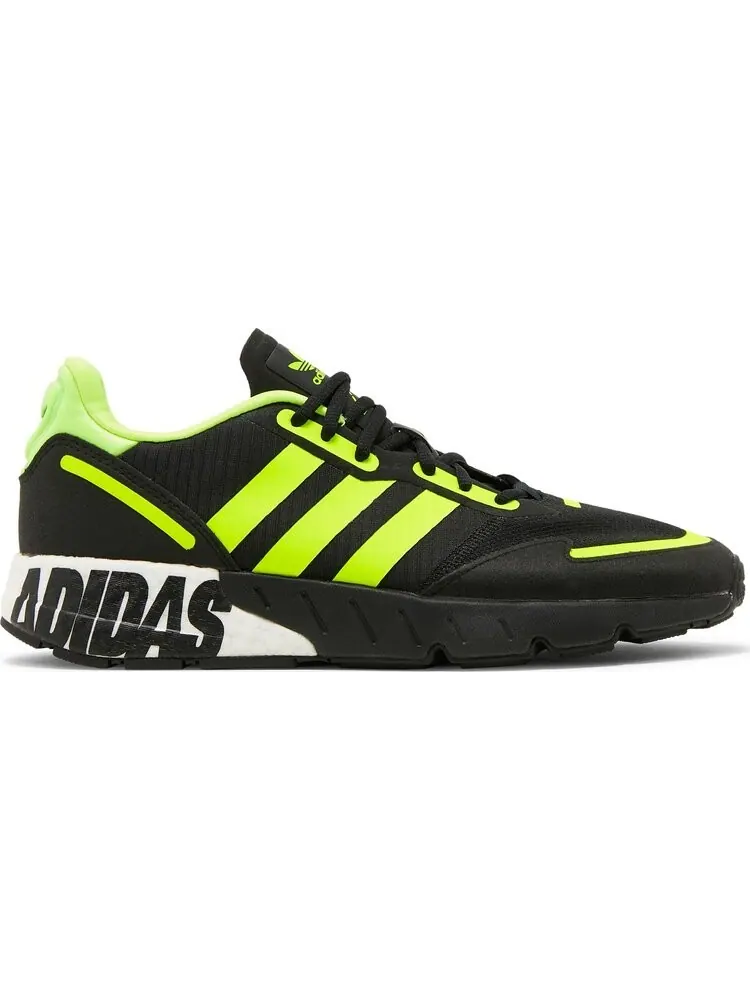 Кроссовки Adidas ZX 1K Boost 'Bold Logo Graphic - Black Solar Yellow' — изображение 1 из 8, черный