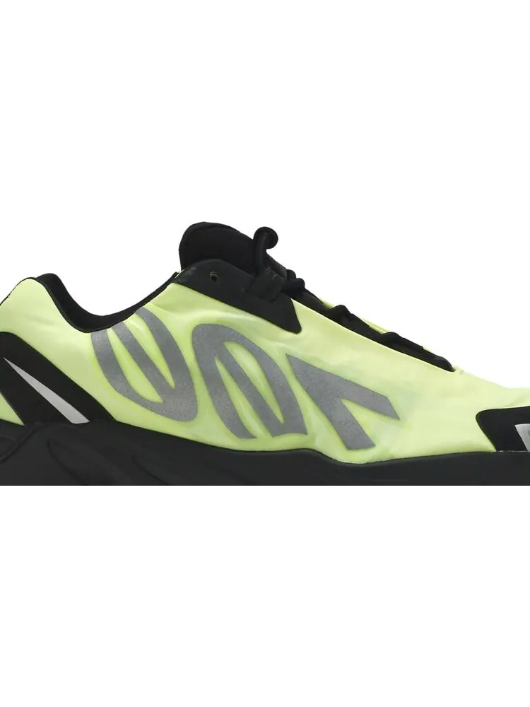 Кроссовки Adidas Yeezy Boost 700 MNVN Kids 'Phosphor' — изображение 2 из 8, желтый