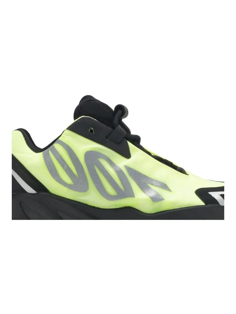 Кроссовки Adidas Yeezy Boost 700 MNVN Infant — изображение 2 из 4, желтый