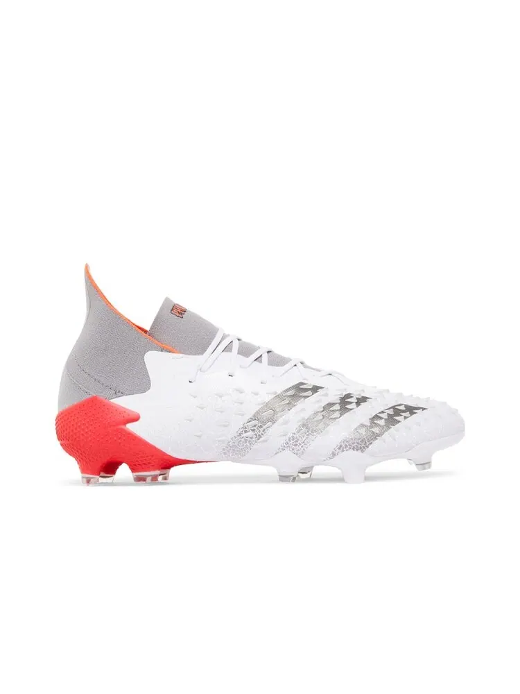 Кроссовки Adidas Predator Freak.1 FG — изображение 1 из 4, белый