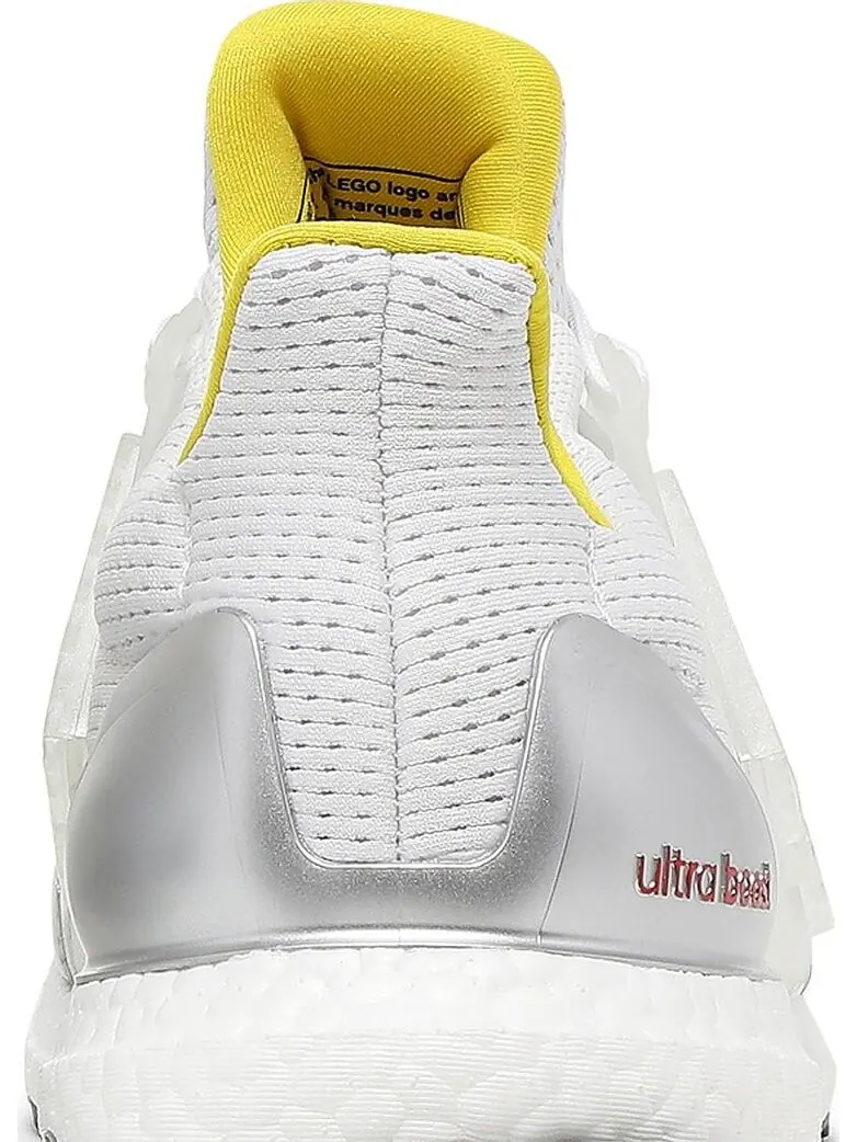 Кроссовки Adidas UltraBoost DNA x LEGO — изображение 7 из 8, белый