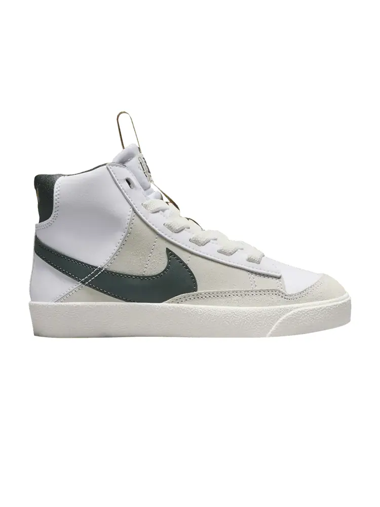 Кроссовки Nike Blazer Mid 77 SE PSWhite Vintage Green — изображение 1 из 1, винтажный зеленый