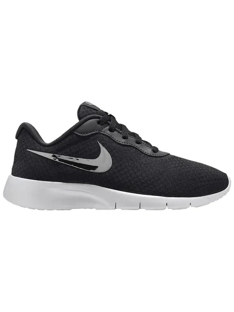 Кроссовки Nike Tanjun SE EasyOn GS — изображение 1 из 1, черный