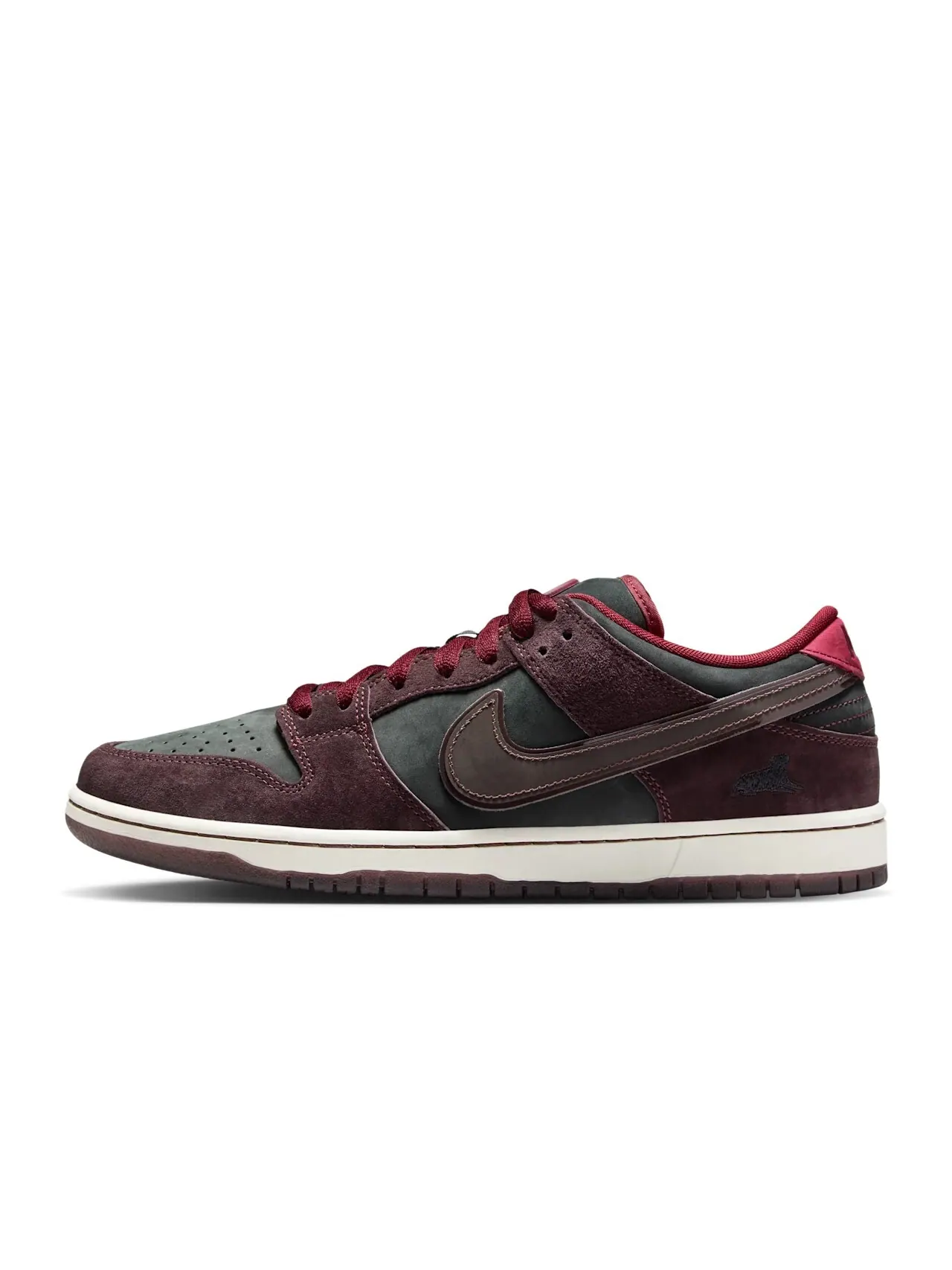 Кроссовки унисекс Nike SB Dunk Low Pro x Riot Skateshop — изображение 1 из 8, темно-серый/красный