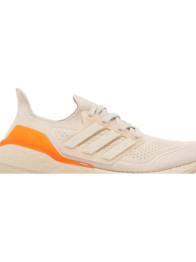Кроссовки Adidas Wmns UltraBoost 21 'Halo Ivory Ultra Pop' — изображение 2 из 8, бежевый