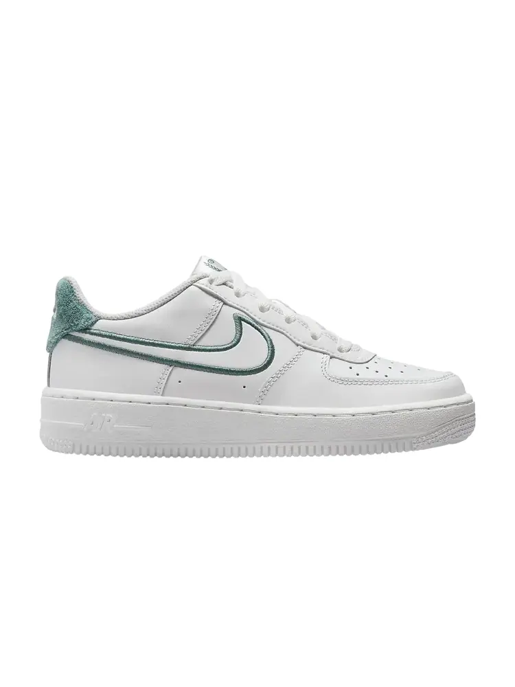 Кроссовки Nike Air Force 1 LV8 3 GS — изображение 1 из 1, белый
