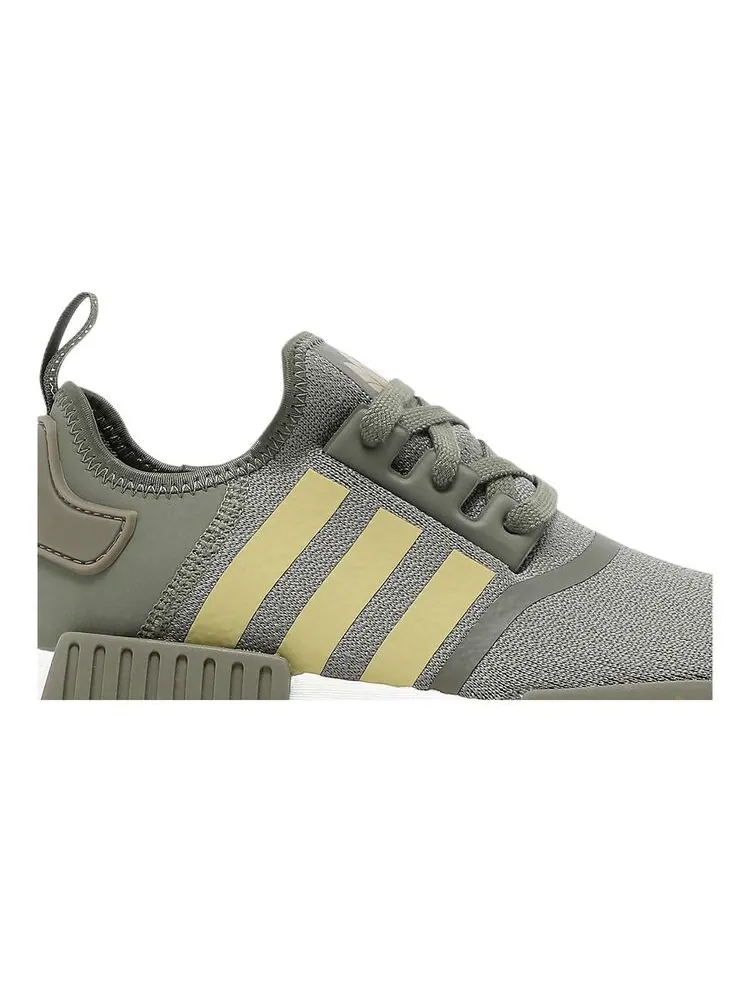 Кроссовки adidas Wmns NMD_R1 Legacy Green — изображение 2 из 6, зеленый