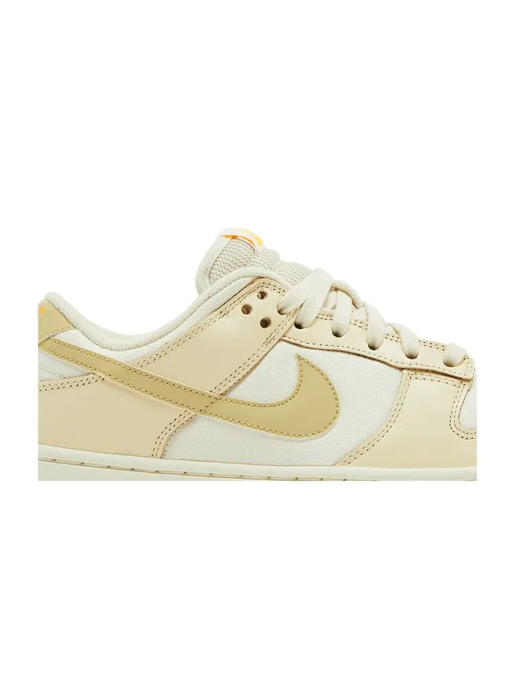 Кроссовки Nike Wmns Dunk Low 'Muslin Team Gold' — изображение 3 из 9